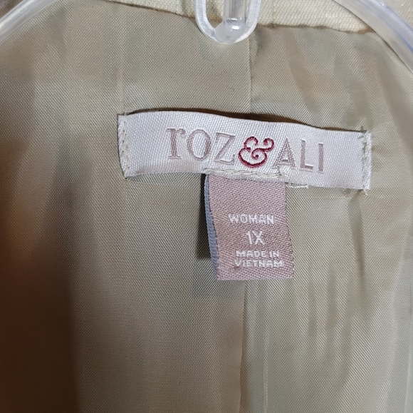 Roz & Ali tan cropped 3/4 sleeve open front blazer Size 1X - Picture 7 of 10